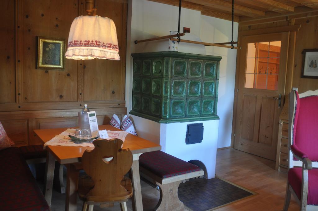 Romantikhotel Almtalhof Grünau im Almtal Pokoj fotografie
